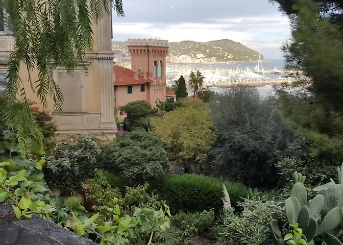 Beautifully Restored Romantic In The Centre Of Historic Apartman Dolcedo